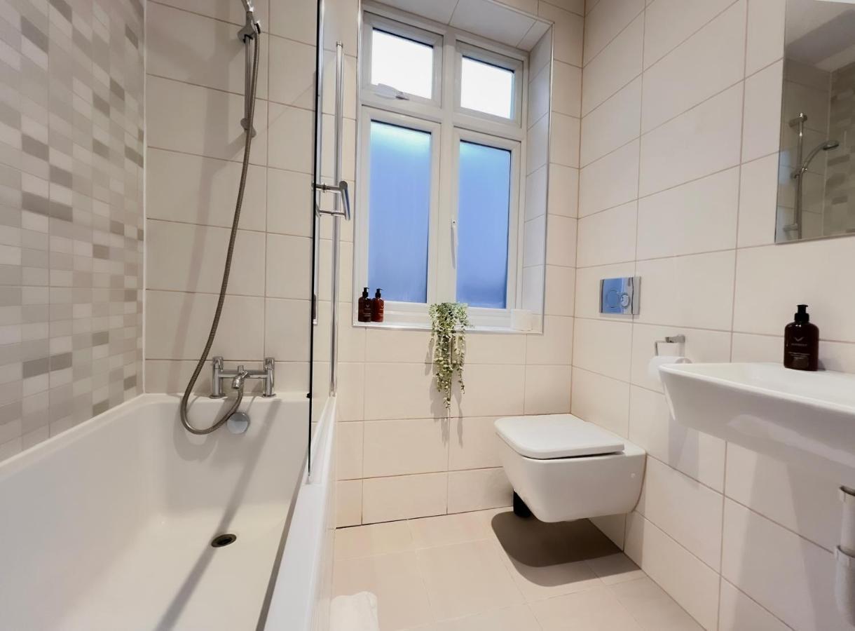 Prime Location Camden Luxury Apt Sleeps 6 London Ngoại thất bức ảnh